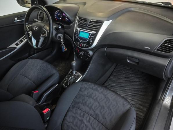 Hyundai Solaris I с пробегом 2012 года, цена 839 000 рублей, 118419 км, седан, Автокод Объявления