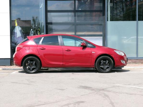 Opel Astra J с пробегом 2010 года, цена 549 000 рублей, 138000 км, хэтчбек, Автокод Объявления