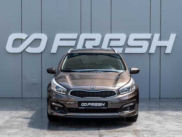 Kia Ceed II Рестайлинг с пробегом 2018 года, цена 1 750 000 рублей, 52266 км, универсал, Автокод Объявления