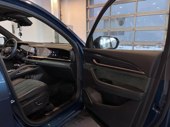 Geely Monjaro I с пробегом 2023 года, цена 3 350 000 рублей, 50342 км, внедорожник, Автокод Объявления