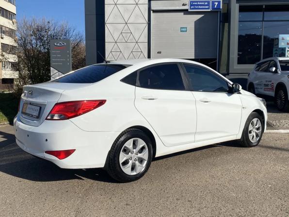 Hyundai Solaris I Рестайлинг с пробегом 2016 года, цена 815 000 рублей, 193720 км, седан, Автокод Объявления