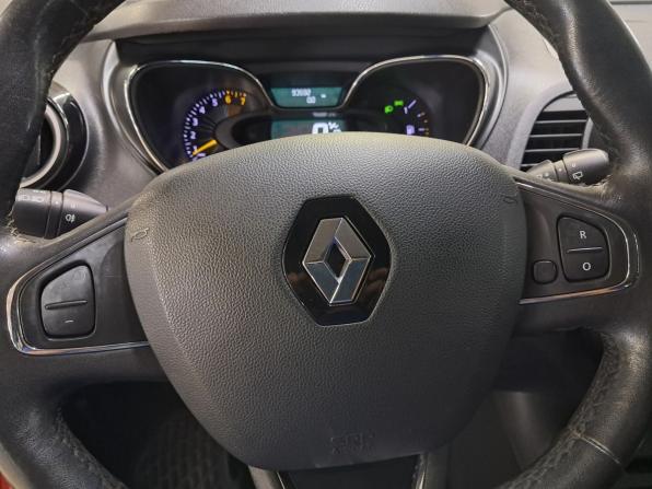 Renault Kaptur I с пробегом 2016 года, цена 1 660 000 рублей, 93590 км, внедорожник, Автокод Объявления
