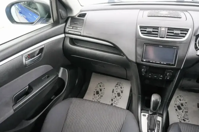 Suzuki Swift IV с пробегом 2012 года, цена 789 000 рублей, 81000 км, хэтчбек, Автокод Объявления