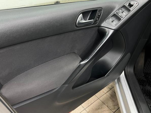Volkswagen Tiguan I Рестайлинг с пробегом 2012 года, цена 1 299 500 рублей, 200795 км, внедорожник, Автокод Объявления
