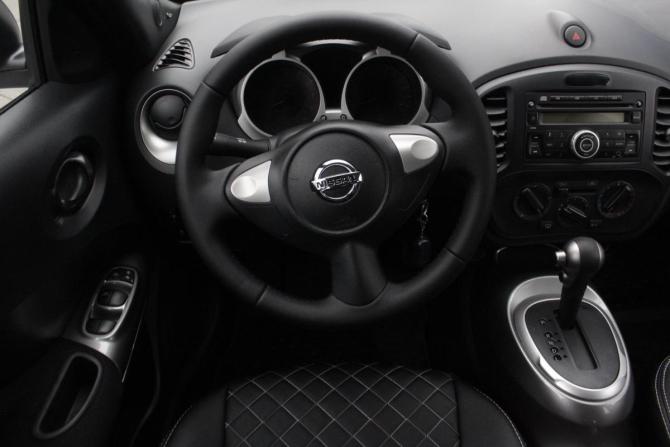 Nissan Juke I с пробегом 2013 года, цена 1 030 000 рублей, 166182 км, внедорожник, Автокод Объявления