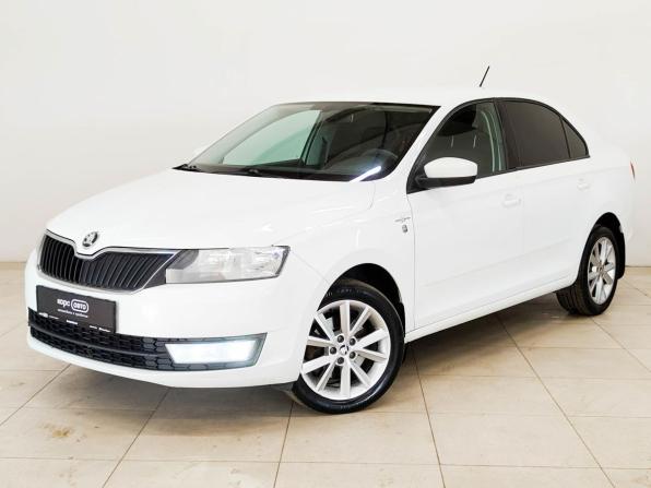 Skoda Rapid I с пробегом 2017 года, цена 976 200 рублей, 222335 км, лифтбек, Автокод Объявления