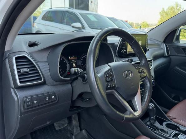 Hyundai Tucson III Рестайлинг с пробегом 2018 года, цена 1 975 000 рублей, 124516 км, внедорожник, Автокод Объявления