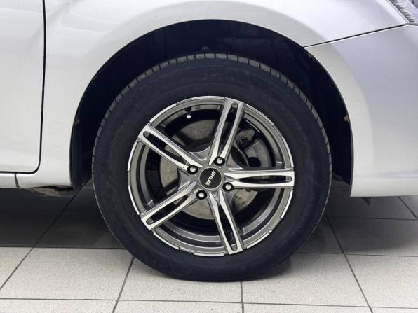 Toyota Corolla XI (E160 E170 E180) с пробегом 2014 года, цена 899 000 рублей, 211000 км, универсал, Автокод Объявления