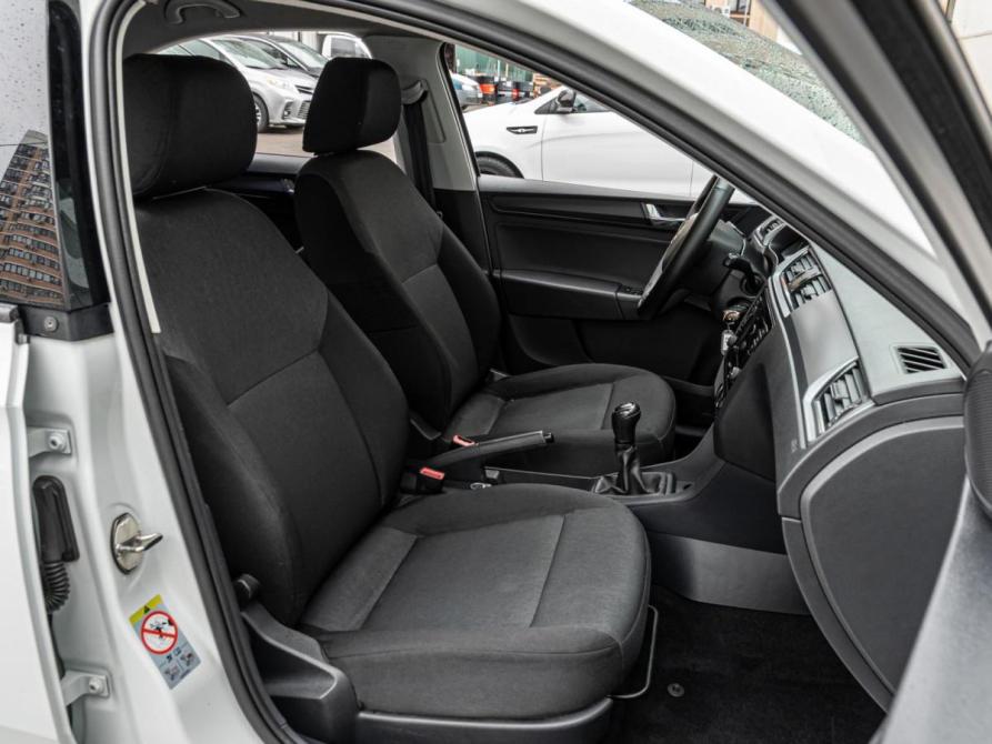Skoda Rapid I Рестайлинг Краснодар  - изображение 8