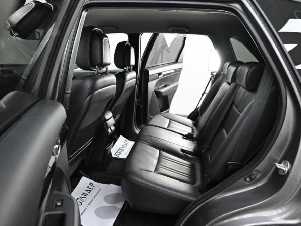 Kia Sorento II Рестайлинг с пробегом 2016 года, цена 1 219 000 рублей, 109917 км, внедорожник, Автокод Объявления