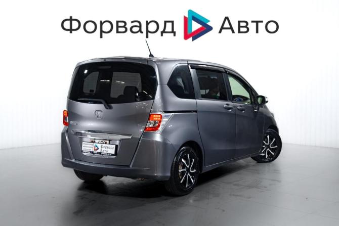 Honda Freed II с пробегом 2016 года, цена 1 400 000 рублей, 200000 км, компактвэн, Автокод Объявления