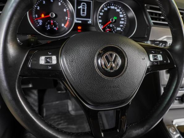 Volkswagen Passat B8 с пробегом 2016 года, цена 1 649 000 рублей, 203988 км, седан, Автокод Объявления
