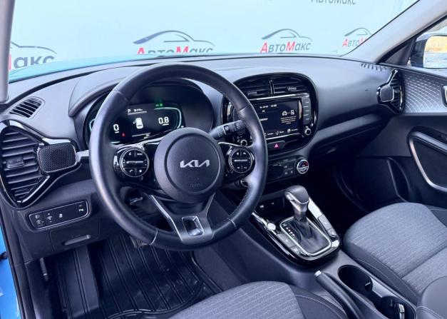 Kia Soul III Рестайлинг с пробегом 2023 года, цена 3 120 000 рублей, 7747 км, хэтчбек, Автокод Объявления