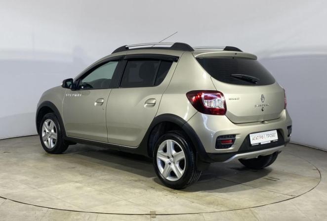Renault Sandero II с пробегом 2016 года, цена 920 000 рублей, 120313 км, хэтчбек, Автокод Объявления