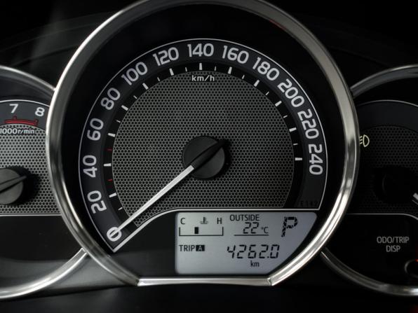 Toyota Corolla XI (E160 E170 E180) с пробегом 2013 года, цена 1 380 000 рублей, 170660 км, седан, Автокод Объявления