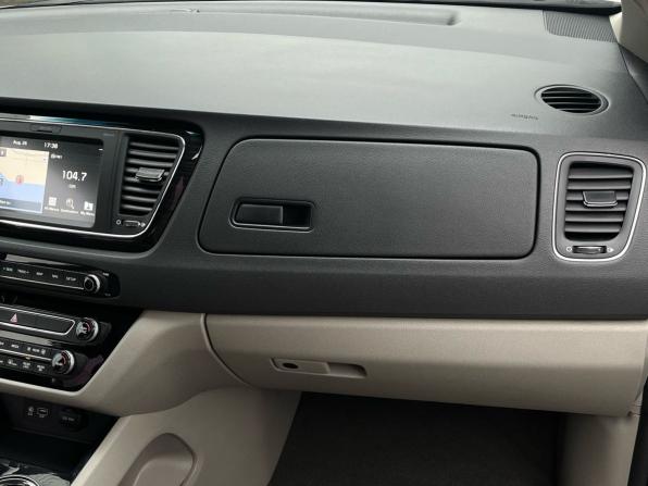 Kia Carnival III с пробегом 2019 года, цена 2 790 000 рублей, 137804 км, минивэн, Автокод Объявления
