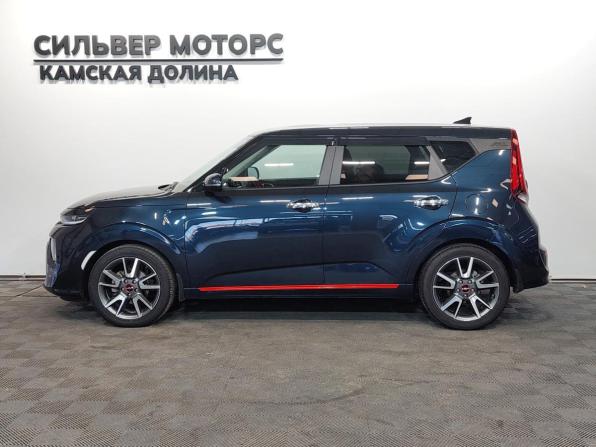 Kia Soul III Рестайлинг с пробегом 2022 года, цена 2 310 000 рублей, 65000 км, хэтчбек, Автокод Объявления