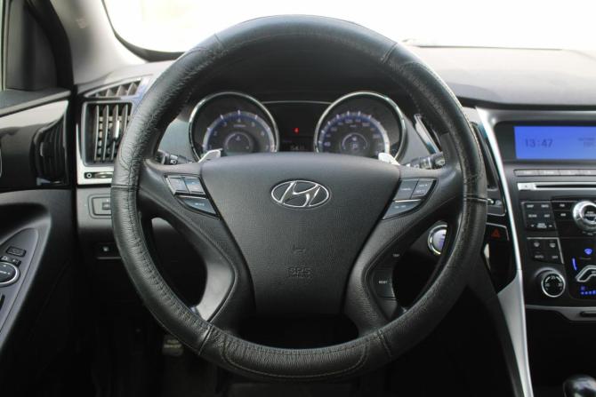Hyundai Sonata VI (YF) с пробегом 2011 года, цена 1 050 000 рублей, 158000 км, седан, Автокод Объявления