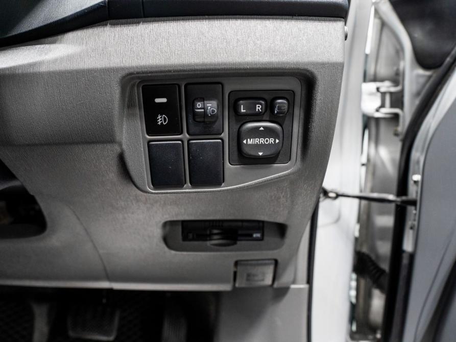 Toyota Prius III (XW30) Чита  - изображение 14