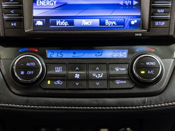 Toyota RAV4 IV (XA40) Рестайлинг с пробегом 2018 года, цена 2 088 000 рублей, 180911 км, внедорожник, Автокод Объявления