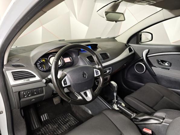 Renault Megane III Рестайлинг с пробегом 2012 года, цена 449 000 рублей, 197673 км, хэтчбек, Автокод Объявления