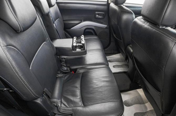 Mitsubishi Outlander II с пробегом 2008 года, цена 999 000 рублей, 240000 км, внедорожник, Автокод Объявления
