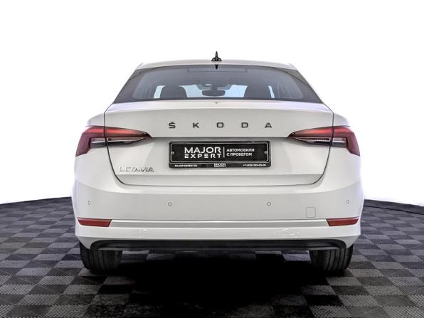Skoda Octavia IV (A8) с пробегом 2022 года, цена 2 680 000 рублей, 34856 км, лифтбек, Автокод Объявления
