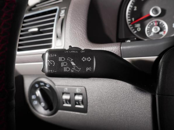 Volkswagen Touran I Рестайлинг 2 с пробегом 2011 года, цена 737 000 рублей, 231334 км, компактвэн, Автокод Объявления