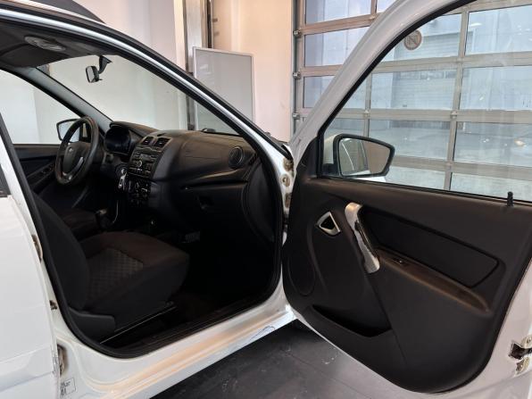 Lada (ВАЗ) Granta I Рестайлинг с пробегом 2019 года, цена 541 000 рублей, 179738 км, универсал, Автокод Объявления