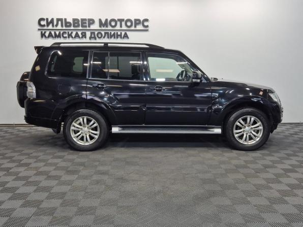 Mitsubishi Pajero IV Рестайлинг 2 с пробегом 2015 года, цена 3 300 000 рублей, 72168 км, внедорожник, Автокод Объявления
