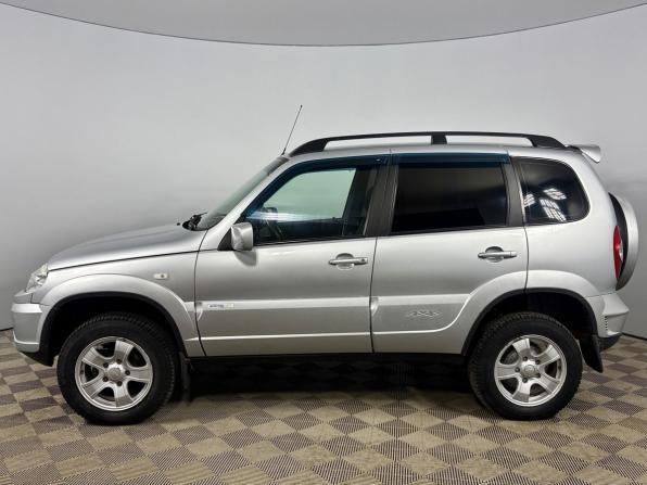 Chevrolet Niva I Рестайлинг с пробегом 2011 года, цена 520 000 рублей, 110270 км, внедорожник, Автокод Объявления