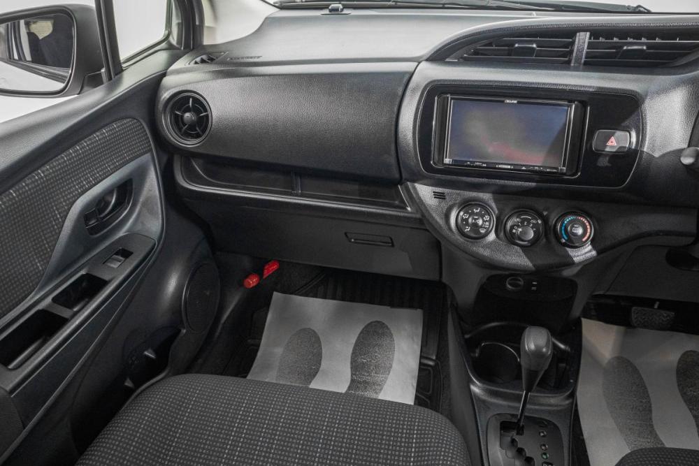Toyota Vitz III (XP130) Рестайлинг 2 Барнаул  - изображение 19