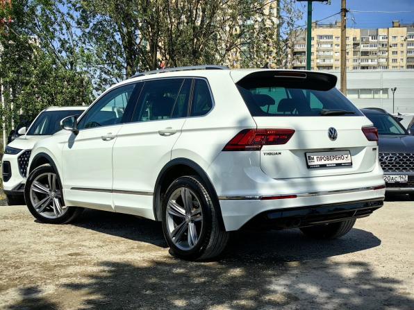 Volkswagen Tiguan II с пробегом 2018 года, цена 2 619 000 рублей, 131000 км, внедорожник, Автокод Объявления