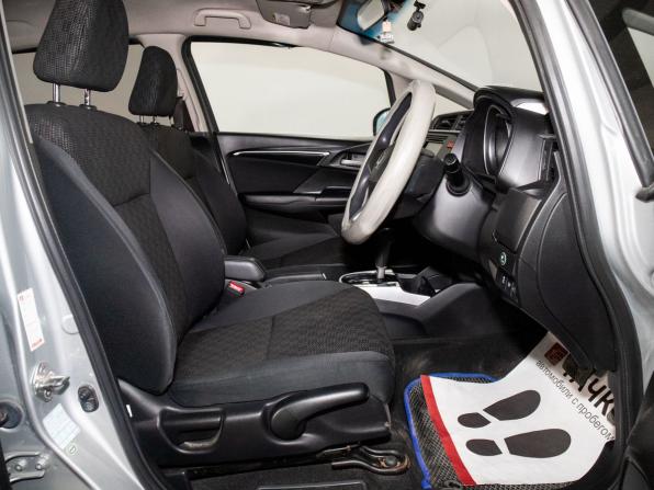 Honda Fit III с пробегом 2013 года, цена 950 000 рублей, 166348 км, хэтчбек, Автокод Объявления