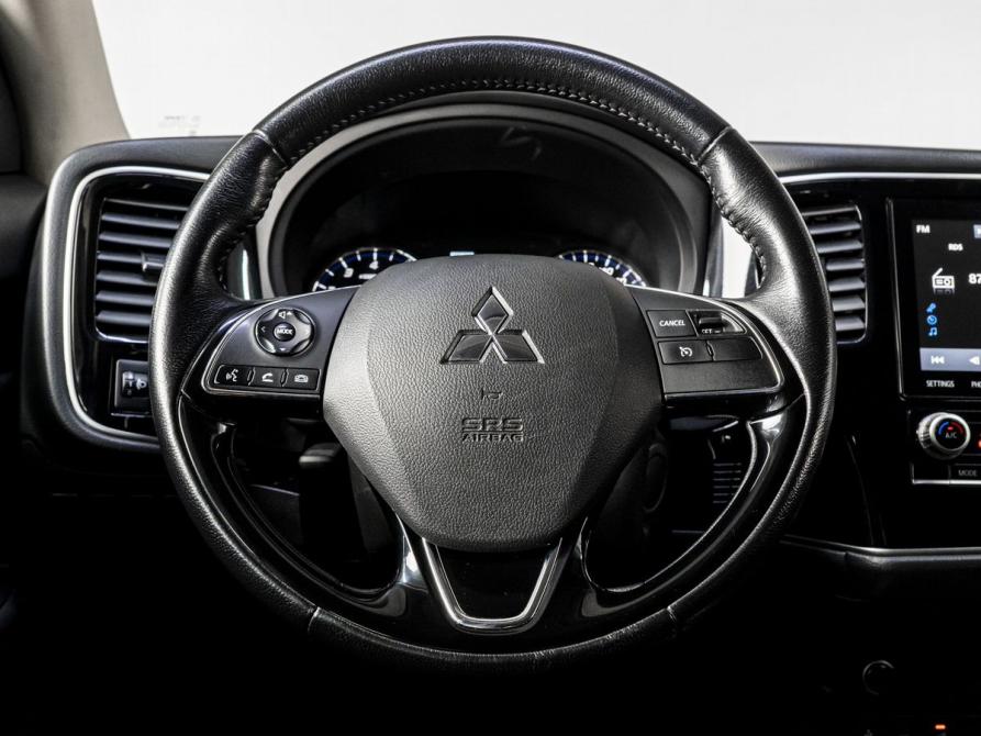 Mitsubishi Outlander III Рестайлинг 3 Тюмень  - изображение 18