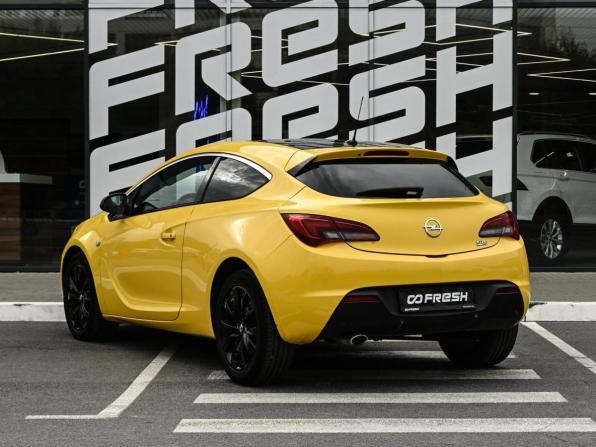 Opel Astra J Рестайлинг с пробегом 2013 года, цена 769 000 рублей, 220215 км, хэтчбек, Автокод Объявления