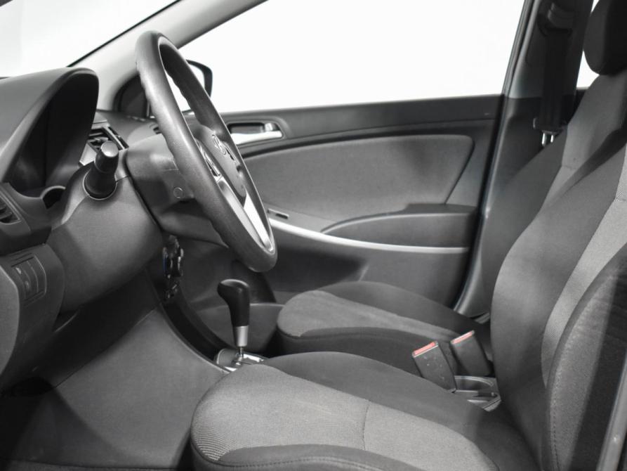 Hyundai Solaris I Санкт-Петербург  - изображение 11