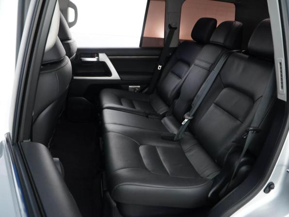 Toyota Land Cruiser 200 Series Рестайлинг 2 с пробегом 2021 года, цена 7 725 077 рублей, 114431 км, внедорожник, Автокод Объявления