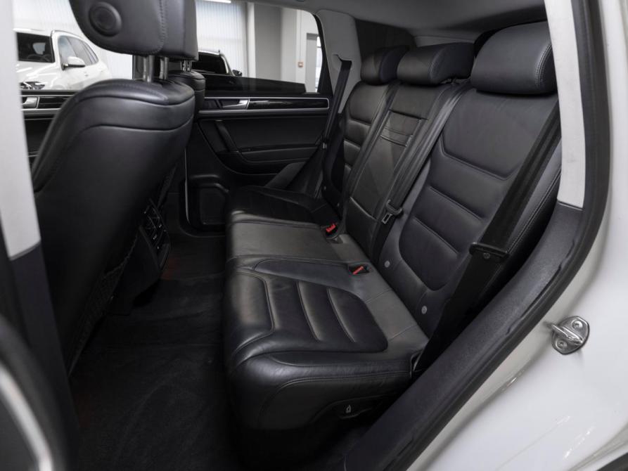 Volkswagen Touareg II Рестайлинг Москва  - изображение 12