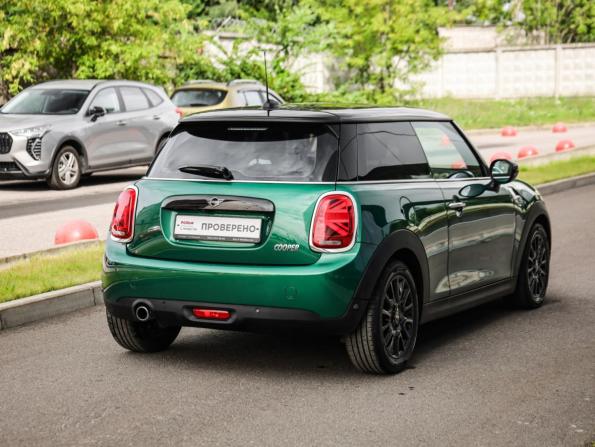 Mini Hatch III (F55/F56) Рестайлинг с пробегом 2020 года, цена 2 399 000 рублей, 22791 км, хэтчбек, Автокод Объявления