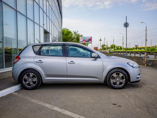 Kia Ceed I Рестайлинг с пробегом 2010 года, цена 918 000 рублей, 66824 км, хэтчбек, Автокод Объявления