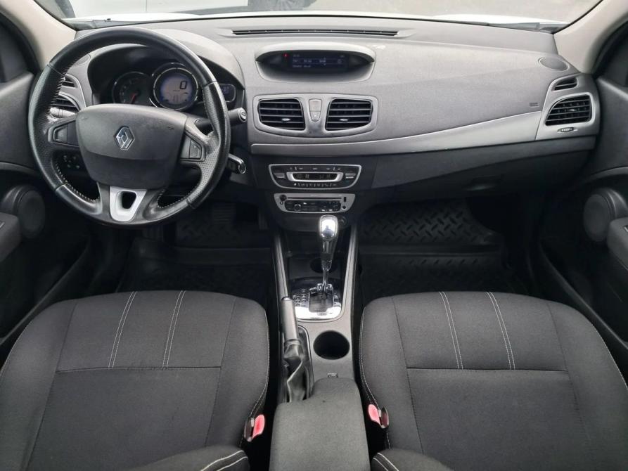 Renault Fluence I Рестайлинг Санкт-Петербург  - изображение 8