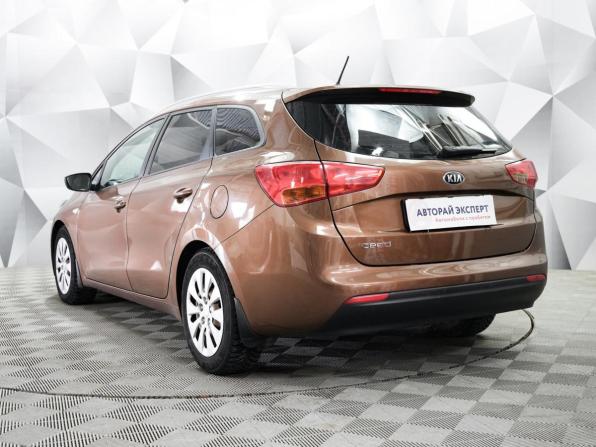 Kia Ceed II Рестайлинг с пробегом 2016 года, цена 1 144 000 рублей, 132000 км, универсал, Автокод Объявления