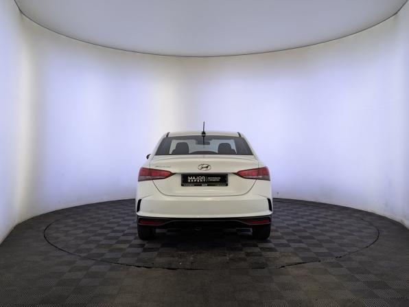 Hyundai Solaris II Рестайлинг с пробегом 2020 года, цена 1 050 000 рублей, 222334 км, седан, Автокод Объявления
