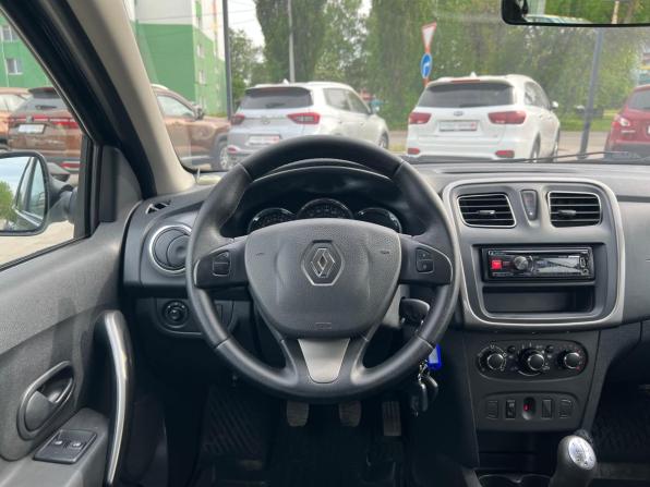 Renault Sandero II с пробегом 2015 года, цена 899 000 рублей, 170190 км, хэтчбек, Автокод Объявления
