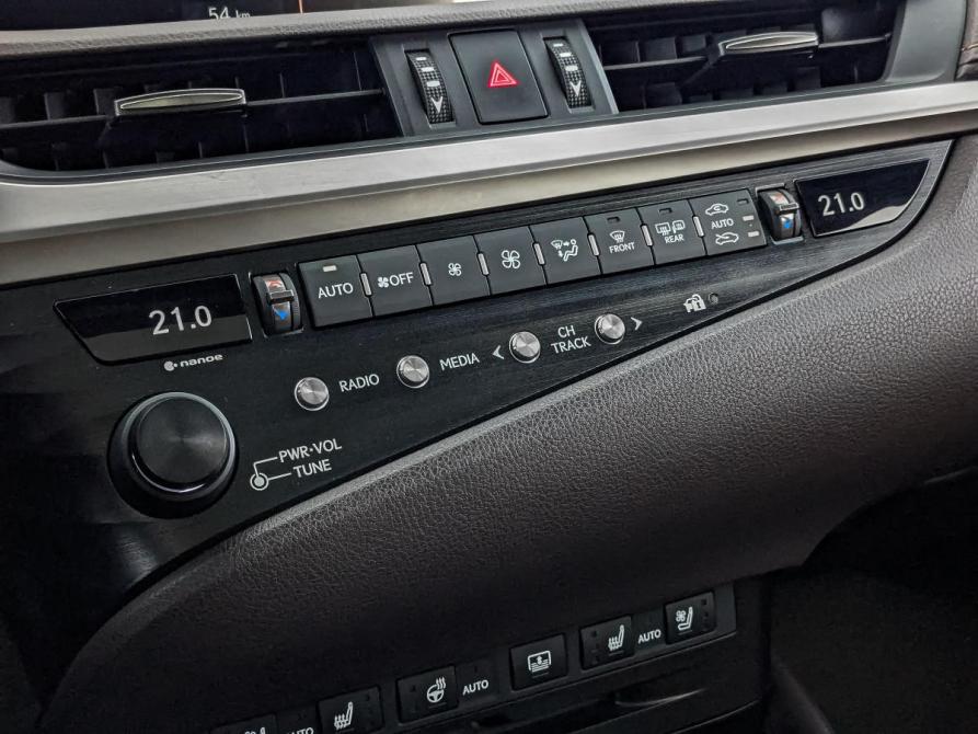 Lexus ES VII Москва  - изображение 21