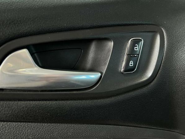 Ford Kuga II с пробегом 2015 года, цена 1 250 000 рублей, 130437 км, внедорожник, Автокод Объявления