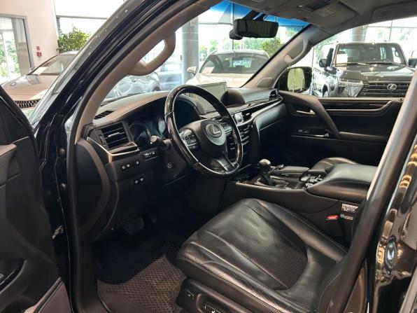 Lexus LX III Рестайлинг 2 с пробегом 2017 года, цена 7 699 000 рублей, 107954 км, внедорожник, Автокод Объявления