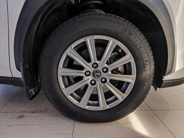 Lexus NX I Рестайлинг с пробегом 2021 года, цена 4 350 000 рублей, 33193 км, внедорожник, Автокод Объявления