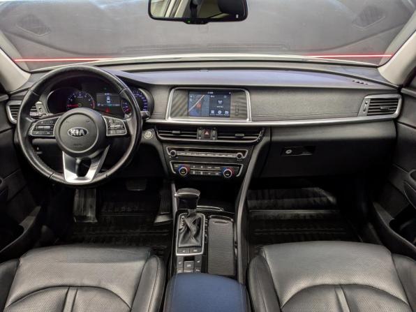 Kia Optima IV Рестайлинг с пробегом 2019 года, цена 2 060 000 рублей, 111354 км, седан, Автокод Объявления